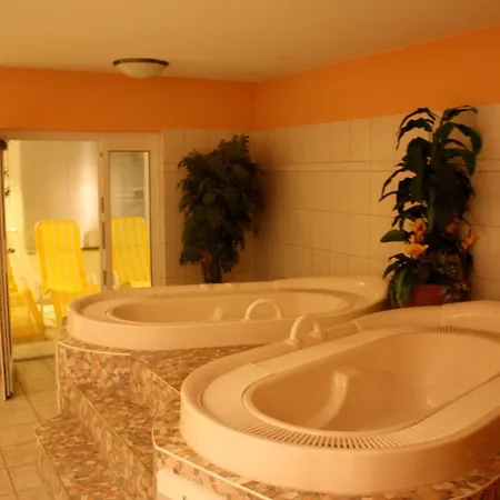 Der Fischlaender Garni Hotel 4*