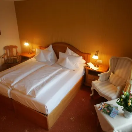 Hotel Der Fischlaender Garni Ahrenshoop