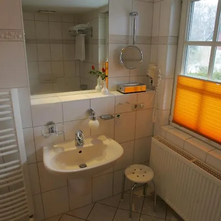 Der Fischlaender Garni Ahrenshoop