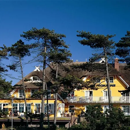 Der Fischlaender Garni Hotel Ahrenshoop